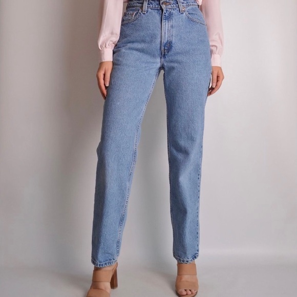 Vintage 90’s Levi’s 512 Slim-Fit High Rise Tapered Mom Jeans Light Wash - Picture 1 of 7
